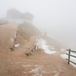 Rifugio Lagazuoi avvolto nella nebbia